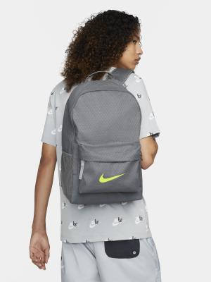 Nike Sportswear Heritage