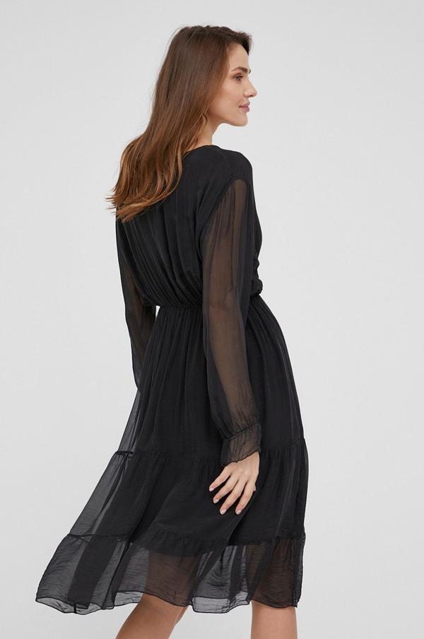 Hedvábné šaty Answear Lab černá barva, mini, áčková