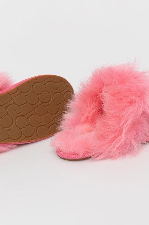 Semišové papuče UGG růžová barva