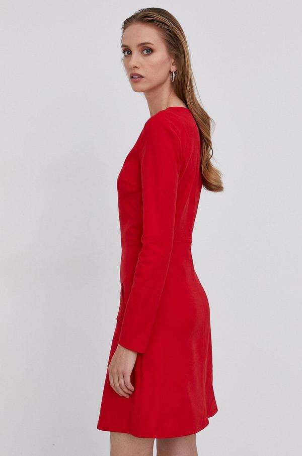 Šaty Love Moschino červená barva, mini, áčkové