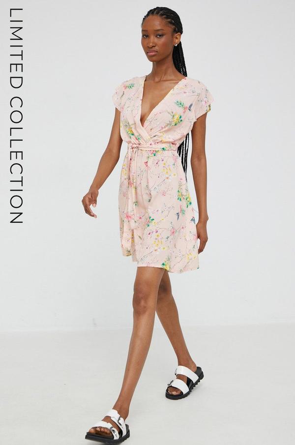 Šaty Answear Lab x limitovaná festivalová kolekce BE BRAVE růžová barva, mini
