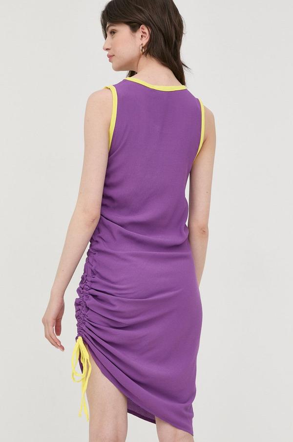Šaty Silvian Heach fialová barva, midi