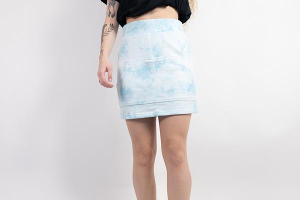 Guess mini skirt