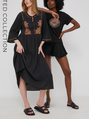 Šaty Answear Lab x limitovaná festivalová kolekce BE BRAVE černá barva, midi, áčková