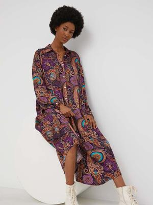 Hedvábné šaty Answear Lab fialová barva, mini, oversize