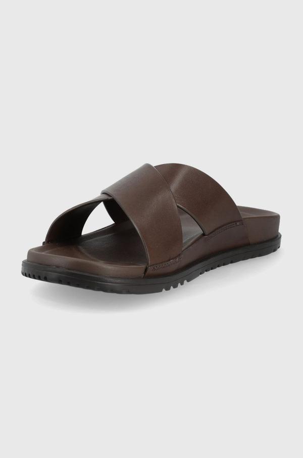Kožené pantofle UGG Wainscott Slide pánské, hnědá barva
