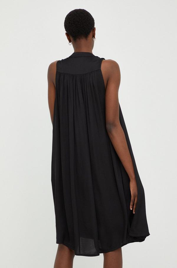 Šaty s hedvábím Answear Lab Silk Blendhand Wash černá barva, mini, oversize