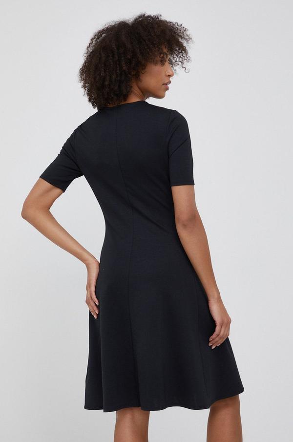 Šaty Calvin Klein černá barva, mini, áčková