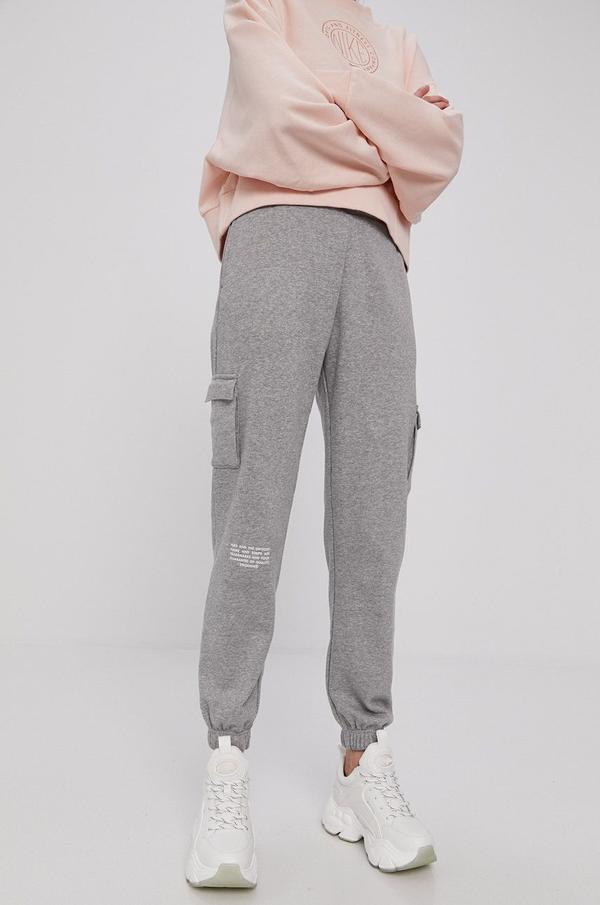 Kalhoty Nike Sportswear dámské, šedá barva, hladké