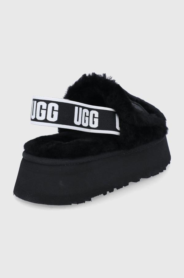 Vlněné pantofle UGG černá barva