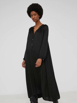Šaty s hedvábím Answear Lab černá barva, midi, oversize