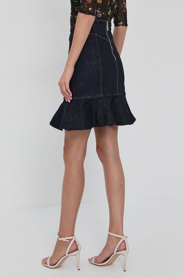 Džínová sukně Guess tmavomodrá barva, mini, áčková