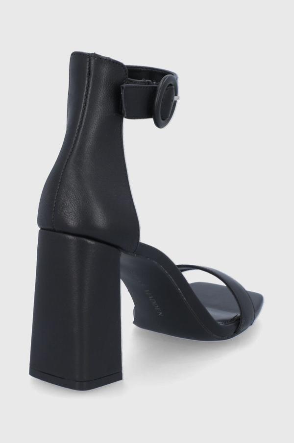 Kožené sandály Steve Madden Riveting černá barva